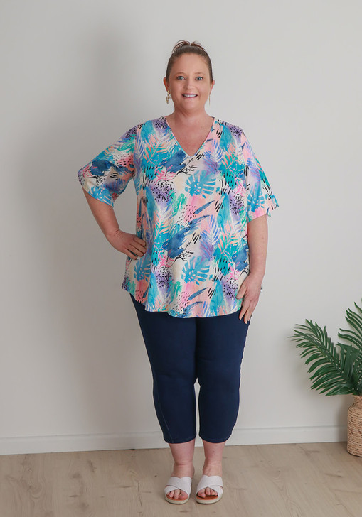 Plus Size Lightweight Cotton Pastel Leaf Print Tee