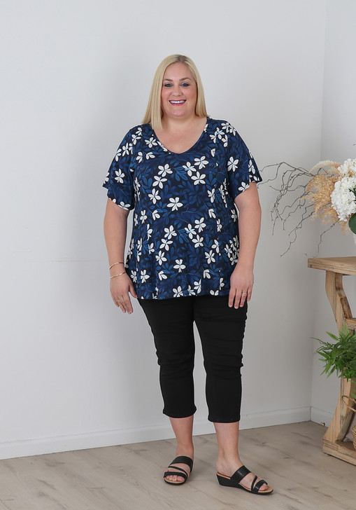 Plus Size Summer White Blooms Top