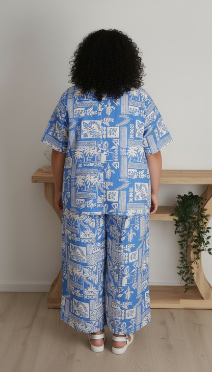 Plus Size Wide Leg Pant In Blue Islander Print