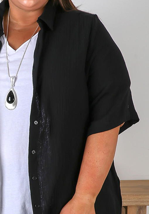 Plus Size Textured Cotton Short Sleeve Black Shirt
