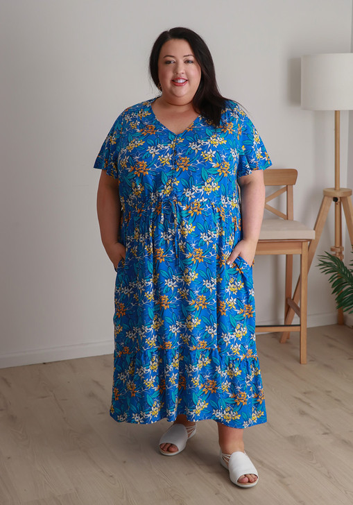 Plus Size Tie Waist Dress In Fabulous Frangipani