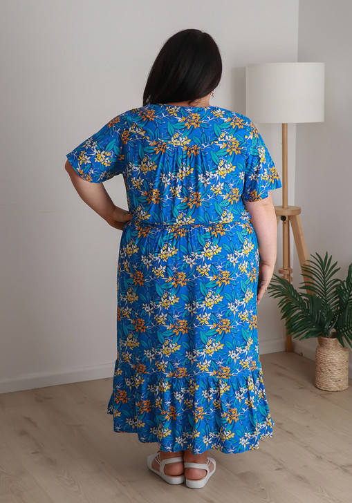 Plus Size Tie Waist Dress In Fabulous Frangipani