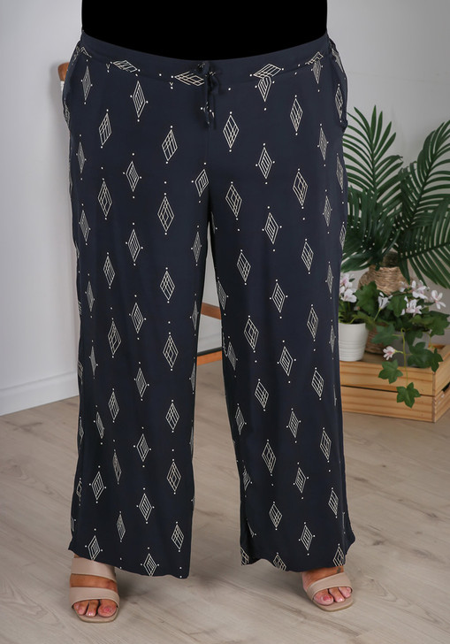 Plus Size Summer Floaty Pant In Diamond Print