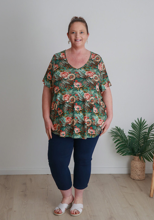 Plus Size Stretch Top In Dragonflies, Roses And Cogs