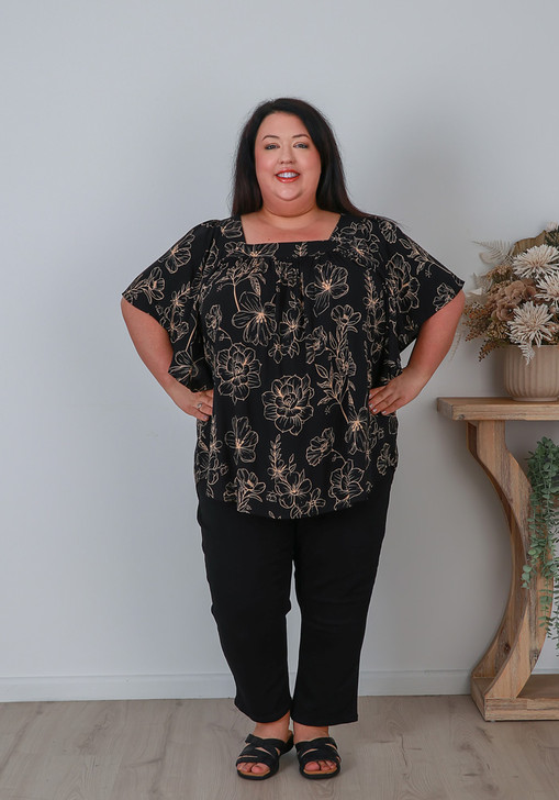 Plus Size Short Sleeve Top In Black 