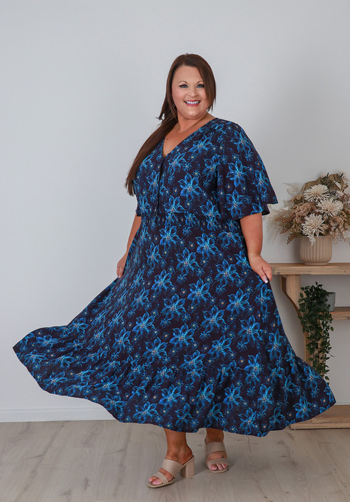 Plus Size Shirred Waist Maxi Dress In Midnight Floral 