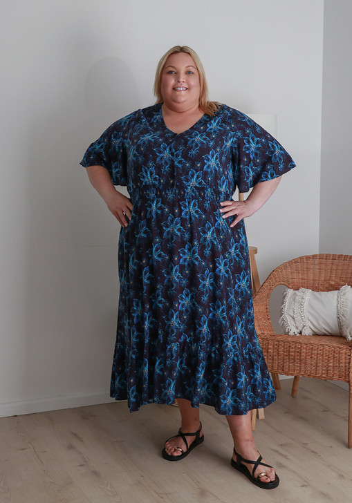 Plus Size Maxi Dress In Midnight Floral 
