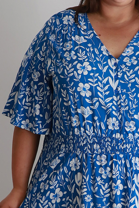 Plus Size Shirred Waist Dress In Blue And White 