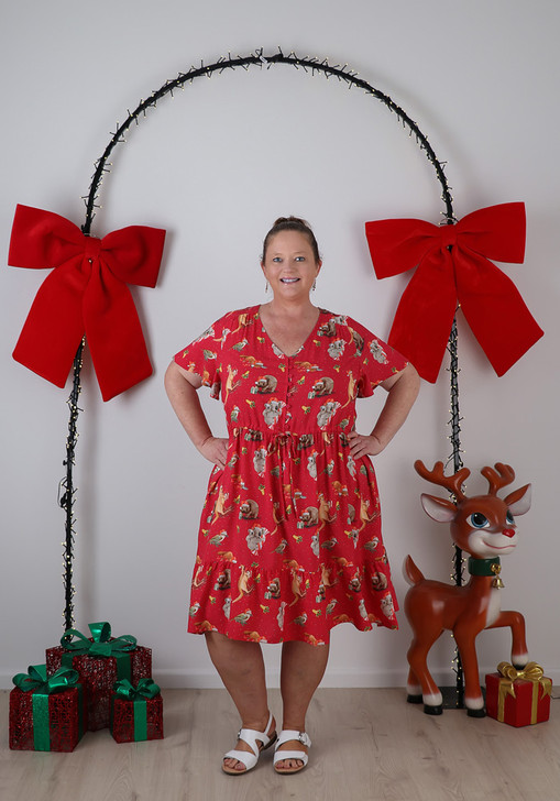Plus Size Tie Waist Dress In Aussie Christmas Print