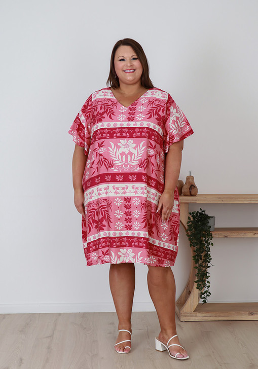 Plus Size Easy Wear Short Dress In Pink Flora