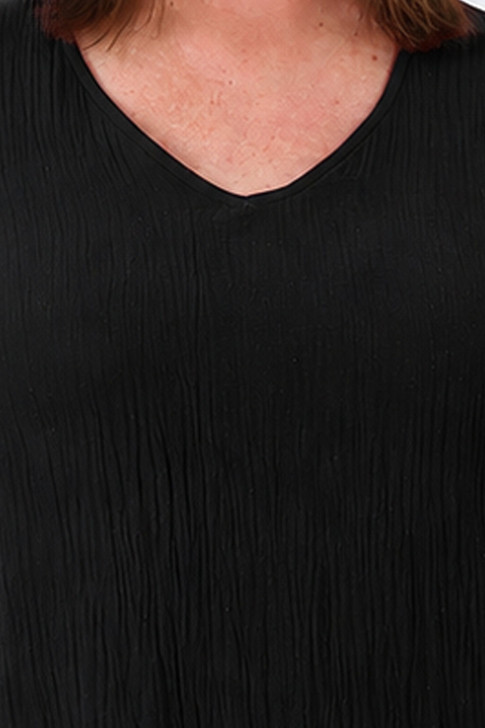 Plus Size Textured Cotton V Neck Top In Black