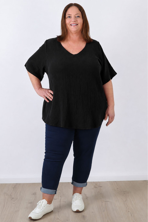 Plus Size Textured Cotton V Neck Top In Black
