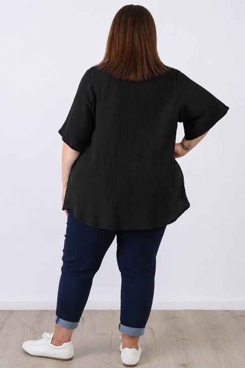 Plus Size Textured Cotton V Neck Top In Black
