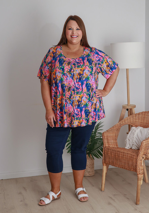 Plus Size Stretch Scoop Neck Top In Elephant Print