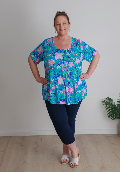 Plus Size Curvaceous Round Neck Top