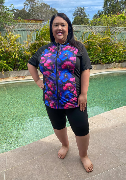 Plus Size Short Sleeve Swim Top in Midnight Floral
