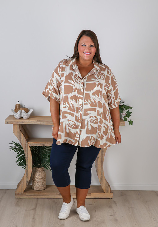 Plus Size Tab Sleeve Latte Shirt In Modern Islander Print
