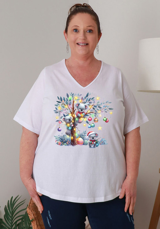 Plus Size Christmas Cotton V Neck Curved Hem Tee In White