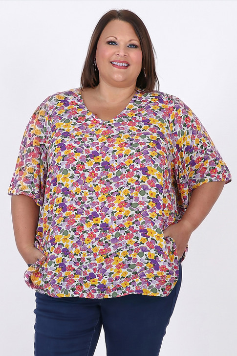 Short Sleeve Top In Pretty Floral