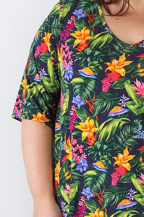 Plus Size V Neck Stretch Top In Tropical Blooms