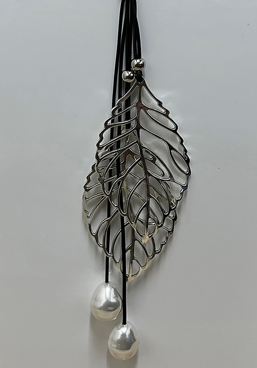 Silver Leaf Outline Necklace