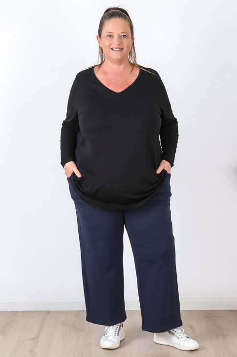 plus size Long Sleeve Cotton Top In Black 