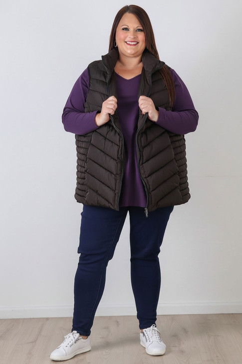 Black Essential Quilted Vest