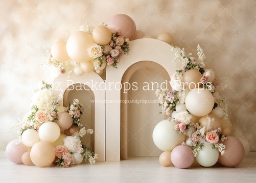 Creamy Arch Balloons