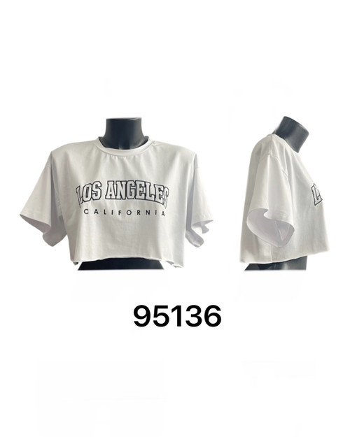 95136 - Letter Graphic Crop Tee