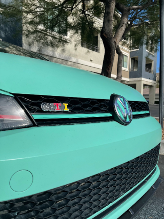 Grill Stripe Color Change - Compatible with MK7 GTI