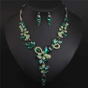 Graceful Floral Design Spring Fashion Women Statement Bib Necklace and Earrings Set - Green A392-fane6286