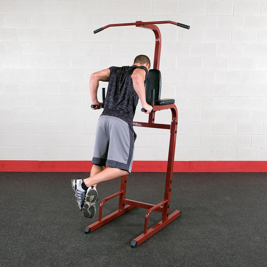 Dips on the Best Fitness Vertical Knee Raise