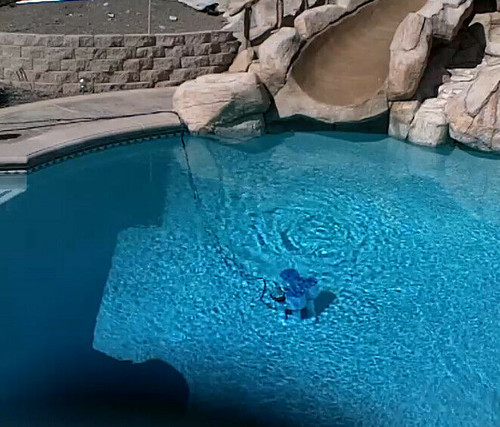 Bottom Feeder 0.5HP Solar Pool Filter Pump System 6,000 GPH 50K GPD Bottom Feeder 0.5HP Solar Pool Filter Pump System 6,000 GPH 50K GPD