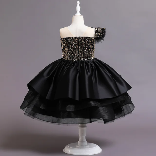 black dress on mannequin back