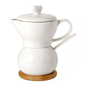 White porcelain sugar and creamer set wedding favor with spoon