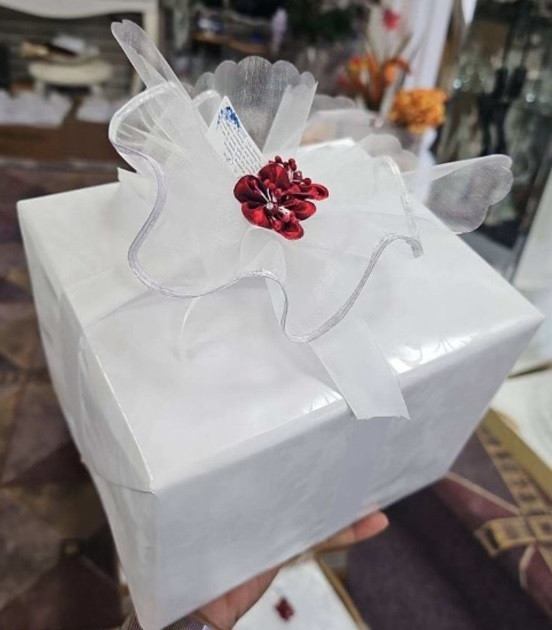 White Ruffle White Satin Edge