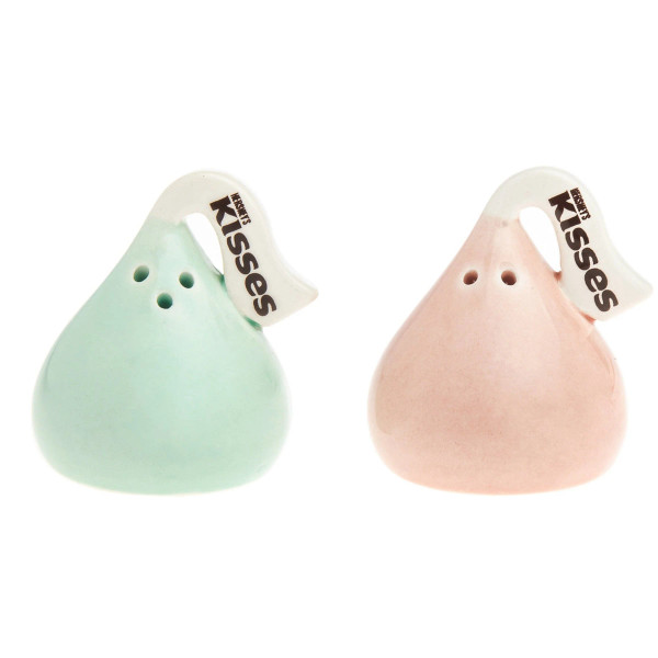 Salt & Pepper Shaker Set Hershey's Kisses