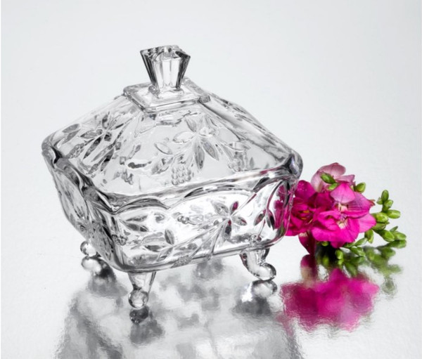 a crystal candy box perfect for wedding favors, and bridal showers