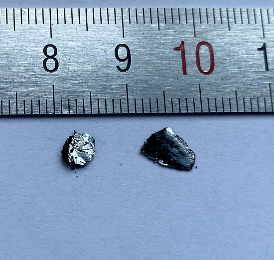 Zr5Te4 crystal