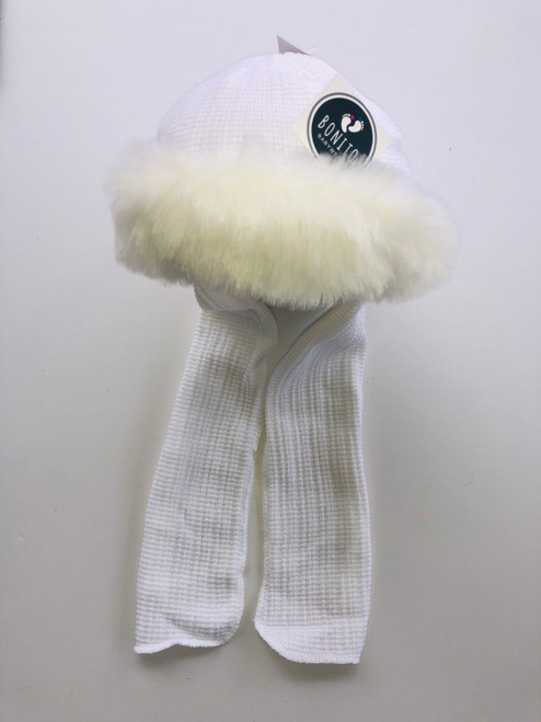 Russian hat/scarf white