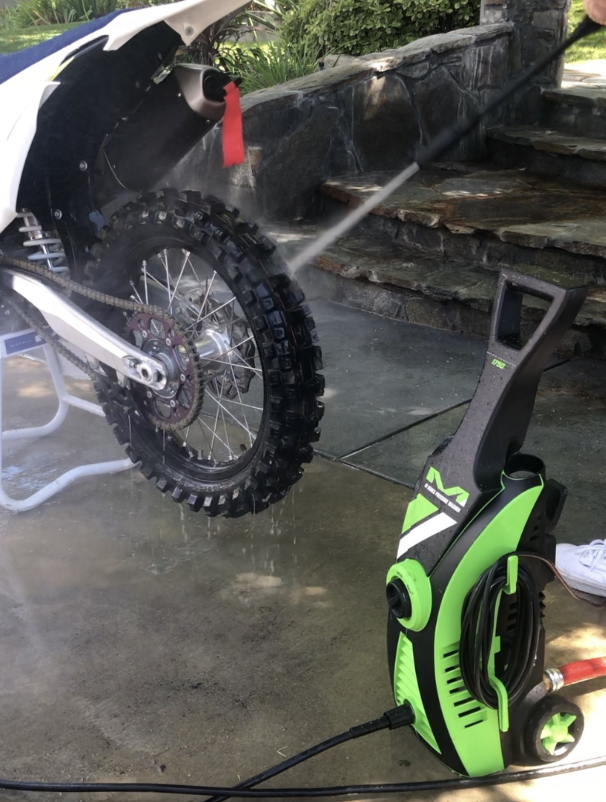 CLEANING YOUR DIRT BIKE - Matrix Concepts