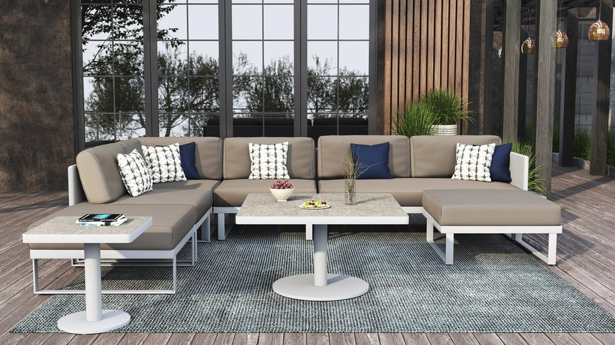 Suave Middle Seater - Ambiance Image~~