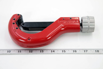 REED 1/4-2 5/8" TUBING CUTTER