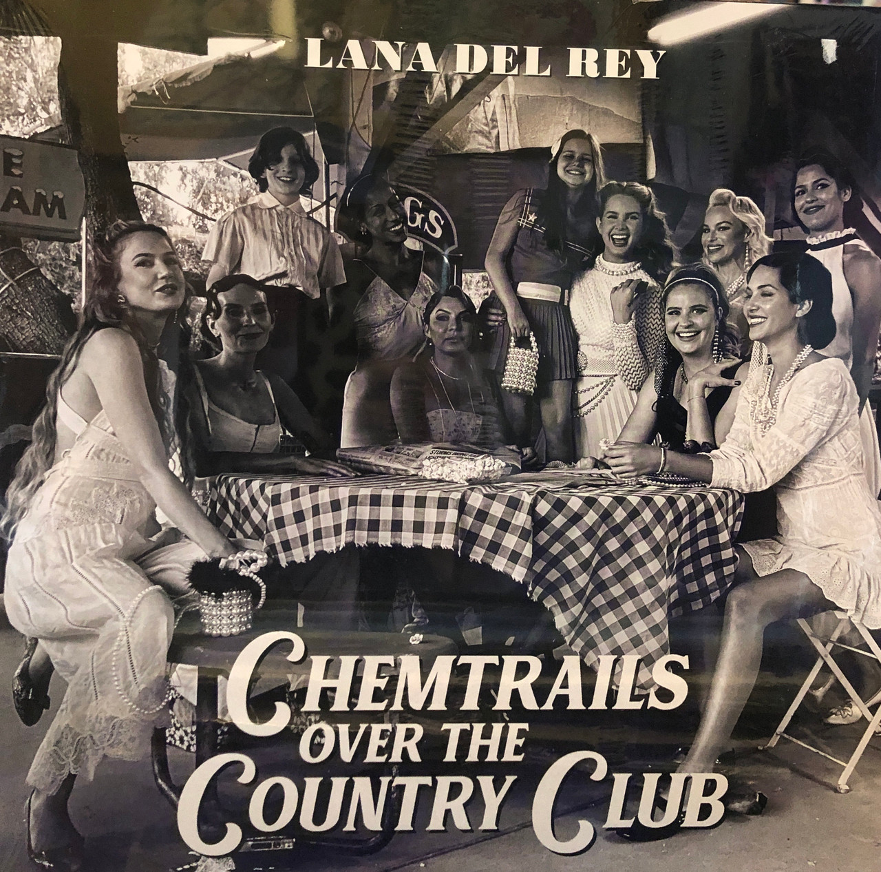 Lana Del Rey - Chemtrails Over The Country Club (SEALED
