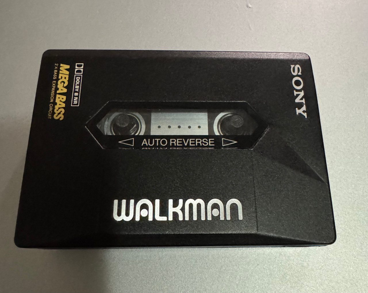 Sony Walkman - Model WM-2091 Auto Reverse - Mega Bass