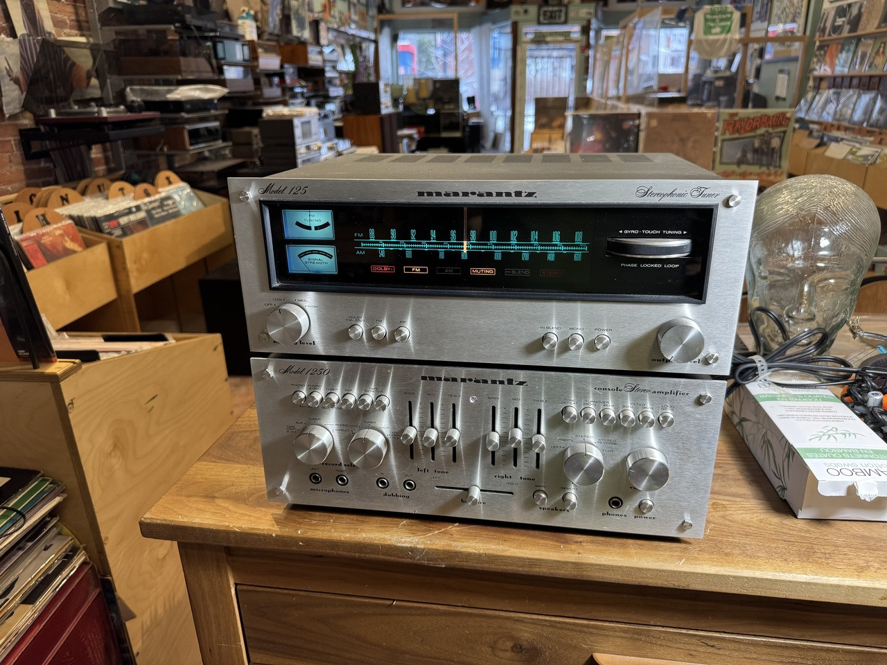 アンプ Marantz model 1250 オーディオ修理｜マランツ Marantz Model-1250 プリメインアンプ