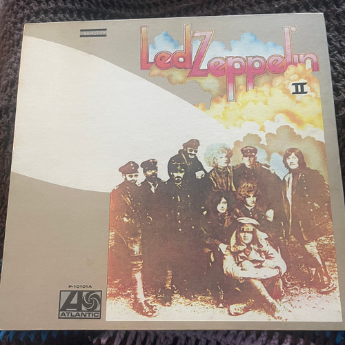 Led Zeppelin - Led Zeppelin II = レッド・ツェッペリン II (Rare Light Tan Cover, Price Tag Cover, EX/VG+)