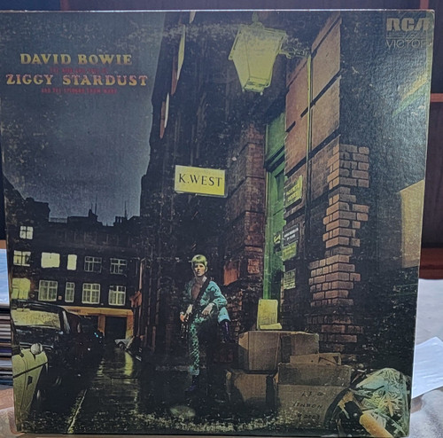 David Bowie – The Rise and Fall ofx Ziggy Stardust and the Spiders From Mars (LP used Canada 1972 VG+/VG)