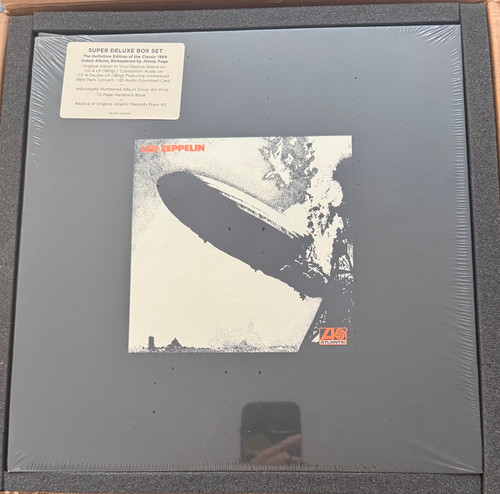 Led Zeppelin ~ Led Zeppelin Super Deluxe Edition box set (2 CD + 3 LPs, book, art print..etc  NEW SEALED Europe 2014)