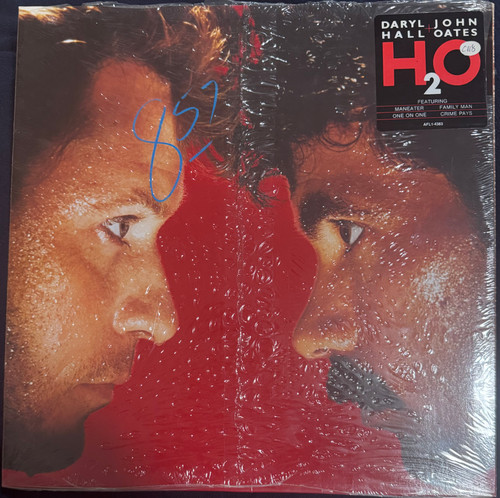 Daryl Hall / John Oates - H2O (1982 NM/NM shrink and Hype Sticker